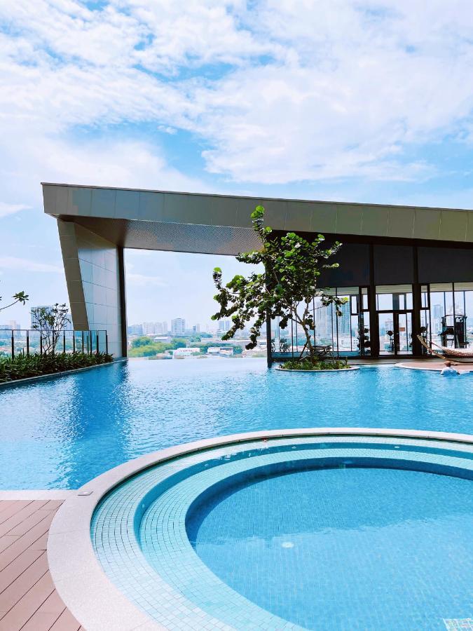 Apartment Kenwingston Skyloft Doorsteps To Brt Subang Usj *