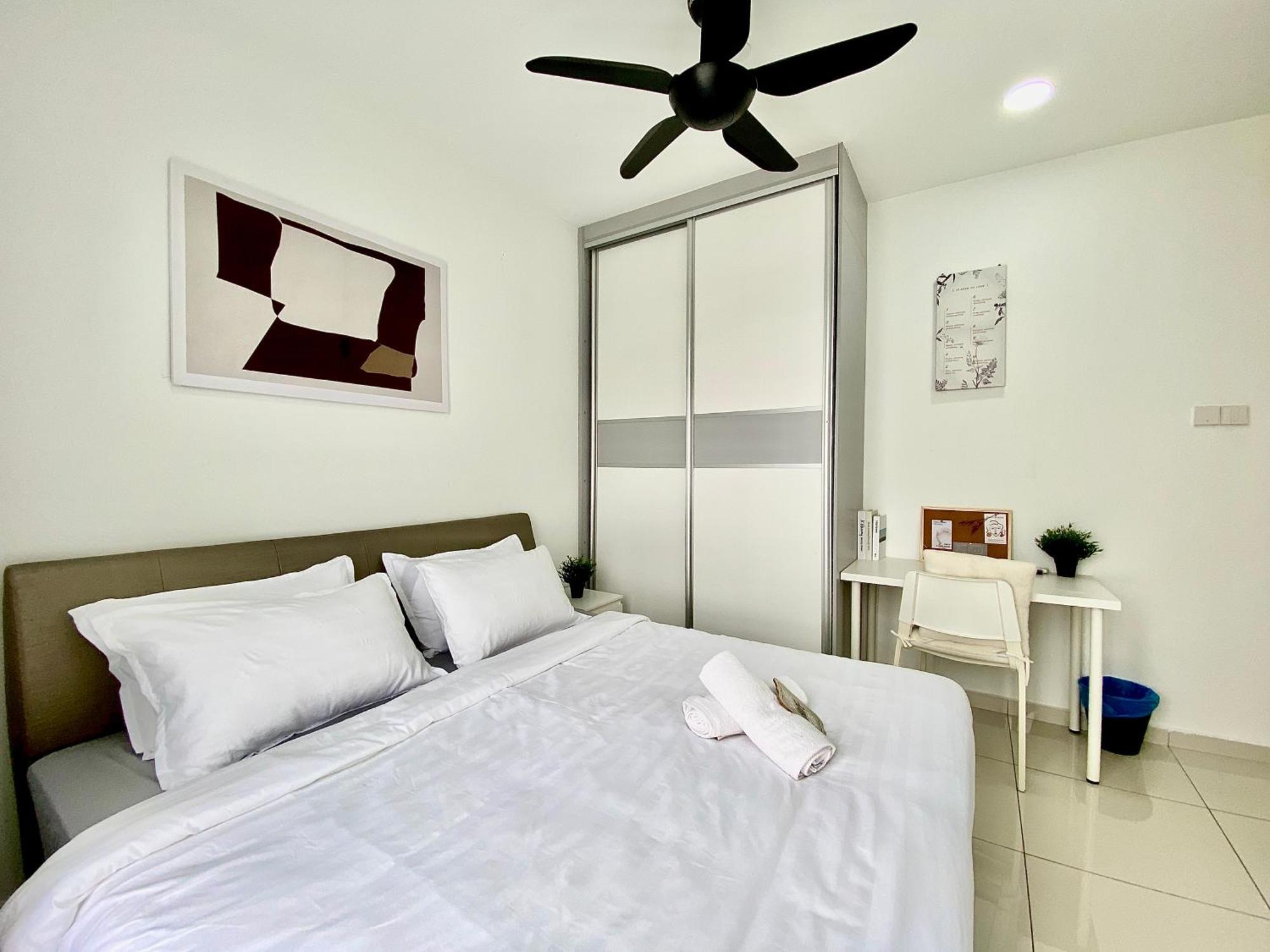 Apartment Kenwingston Skyloft Doorsteps To Brt Subang Usj Subang Jaya