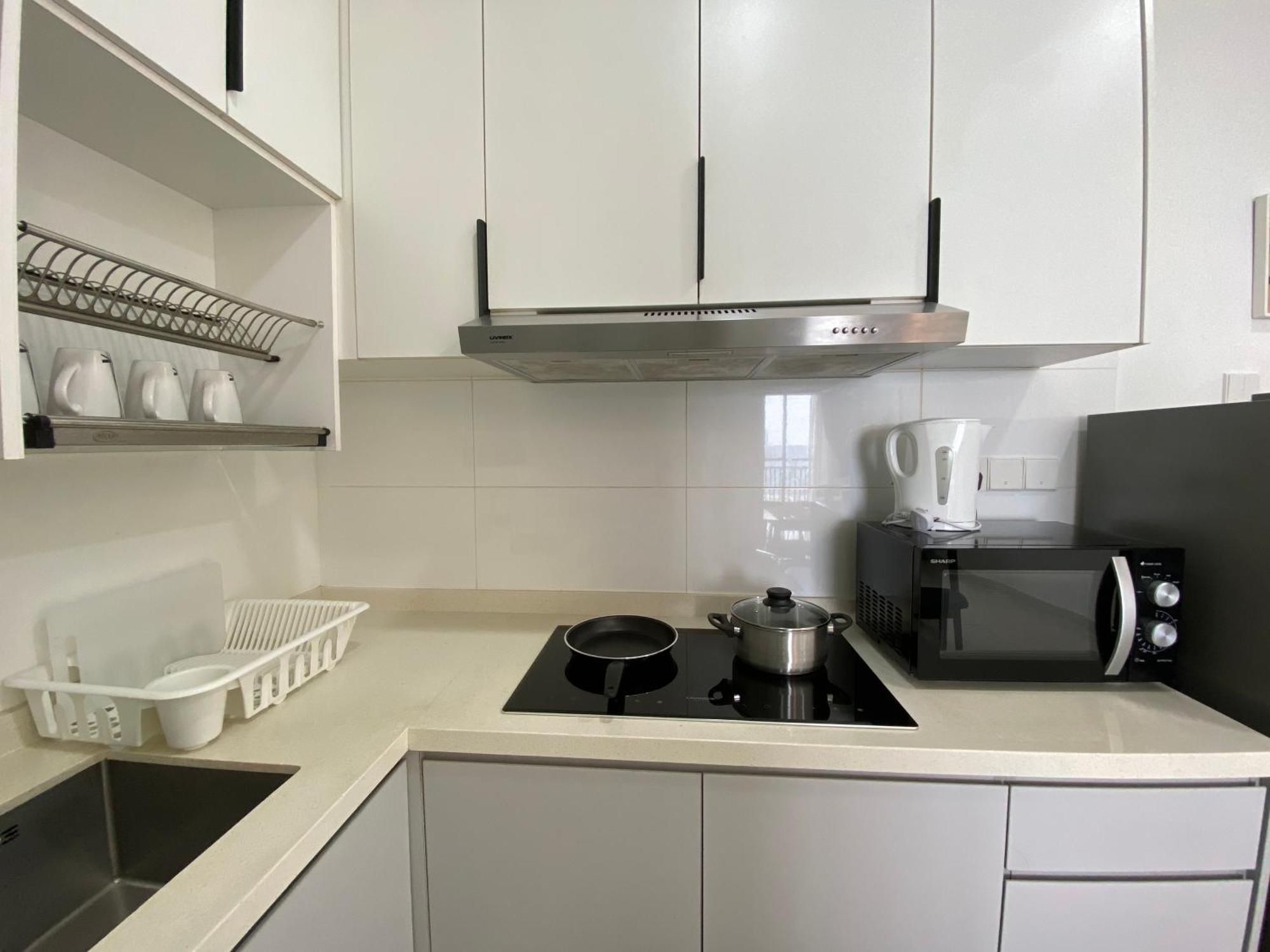 Kenwingston Skyloft Doorsteps To Brt Subang Usj Apartment