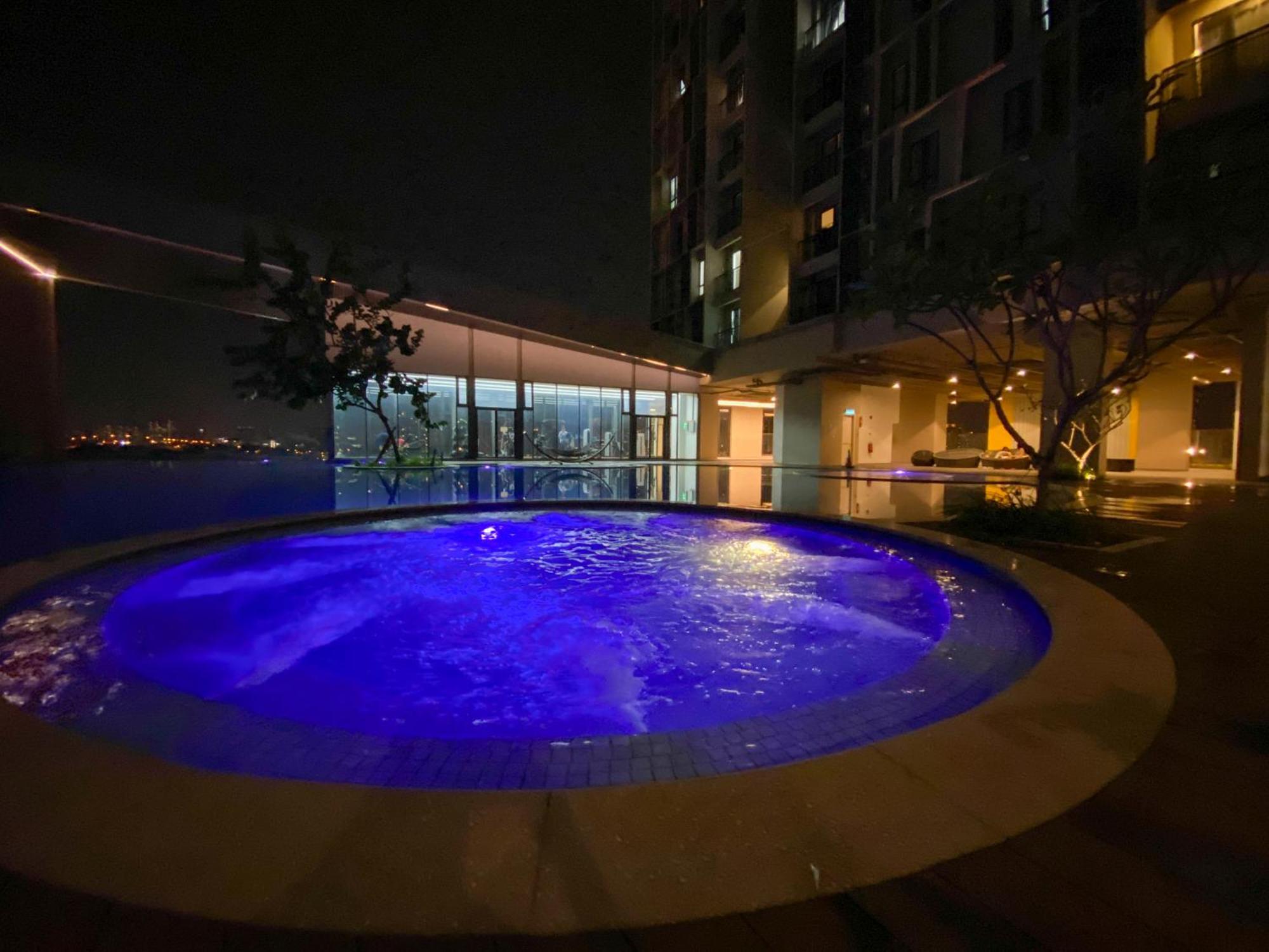 Apartment Kenwingston Skyloft Doorsteps To Brt Subang Usj Subang Jaya