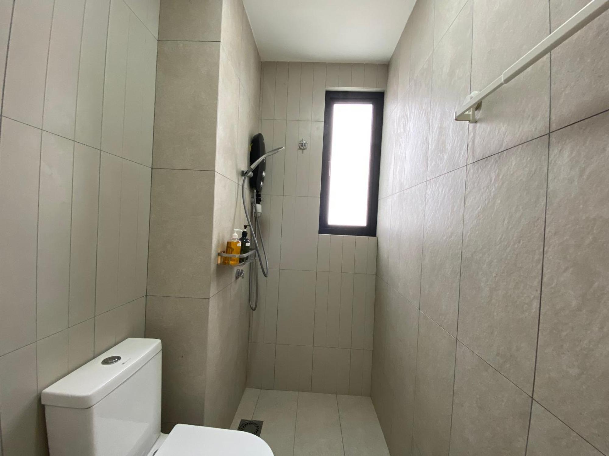 Kenwingston Skyloft Doorsteps To Brt Subang Usj * Subang Jaya