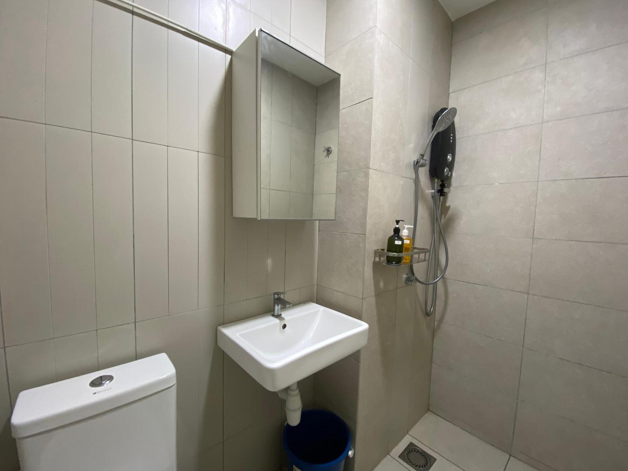 Kenwingston Skyloft Doorsteps To Brt Subang Usj Apartment *