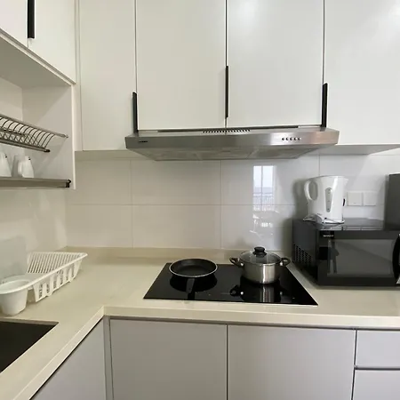 Kenwingston Skyloft Apartment Doorsteps To Brt Subang Usj Subang Jaya Exterior photo